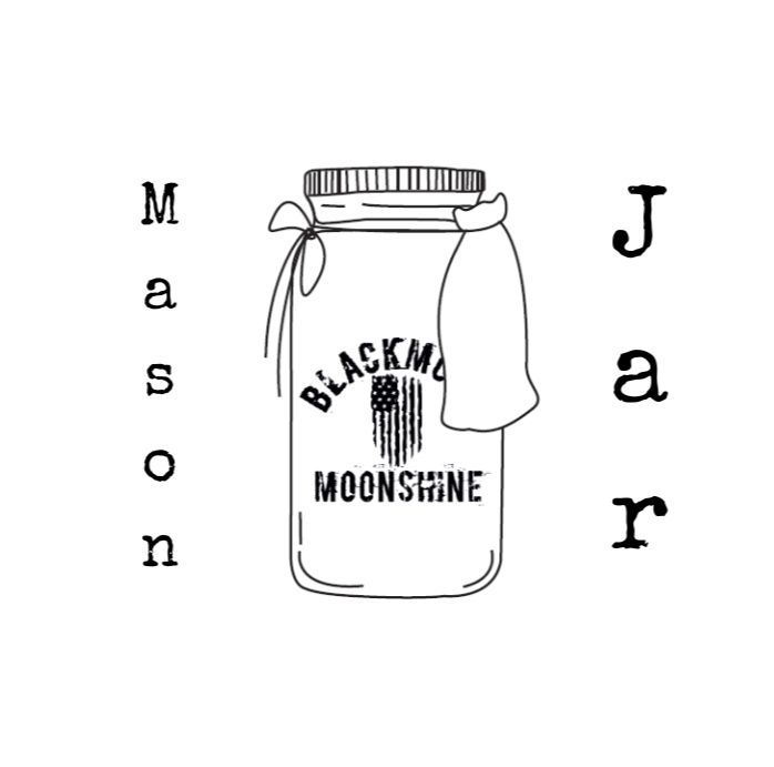 Grafische Darstellung eines Mason Jar mit dem Etikett 'BLACKMOON MOONSHINE', umgeben von den Worten 'Mason' und 'Jar'.